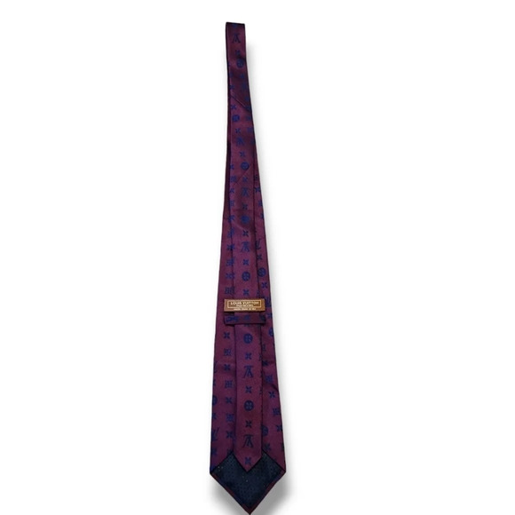 Louis Vuitton 1990's Rare Silk Tie  Mens Red 100% Silk Handmade - Picture 4 of 5